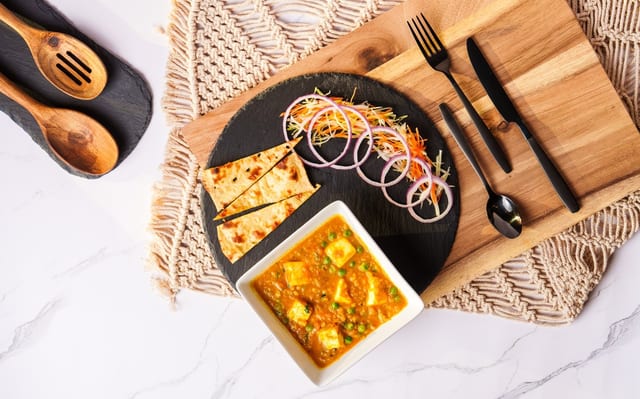 Mutter paneer.